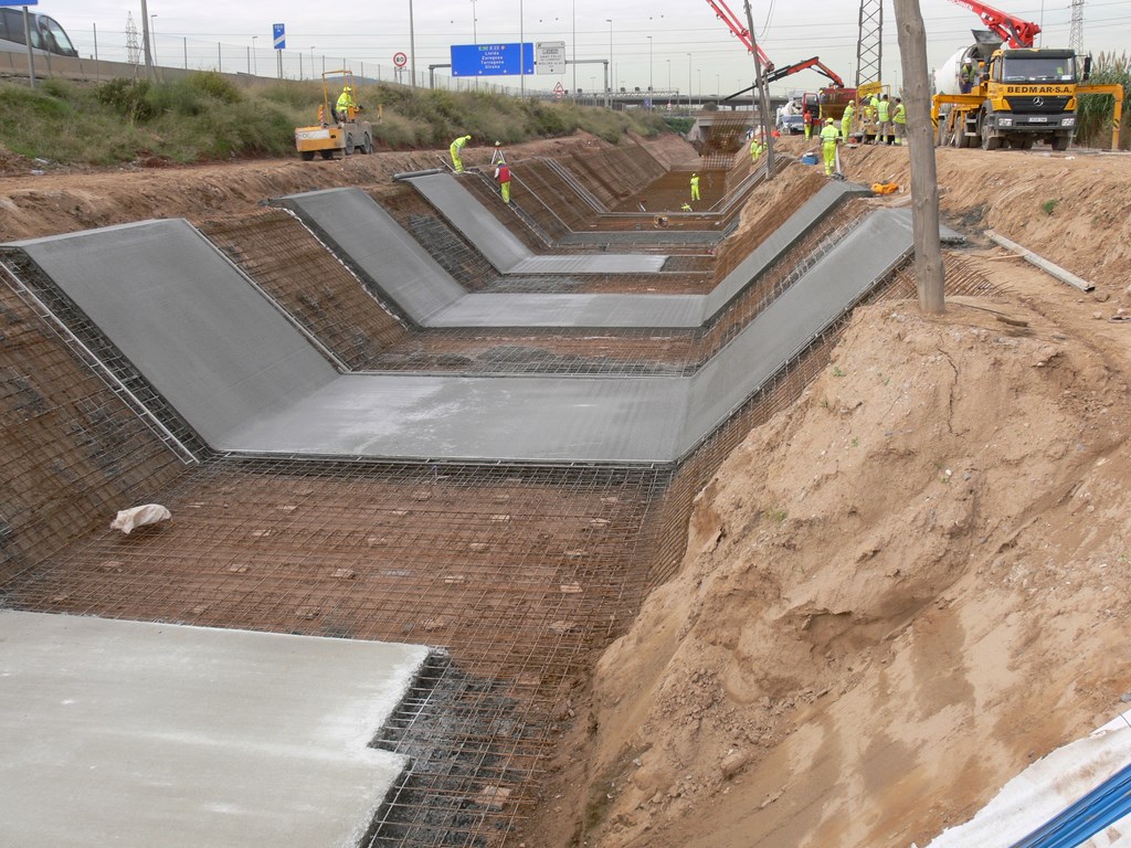 Canal de l'AP-2. San Feliu de Llobregat - Vue 1